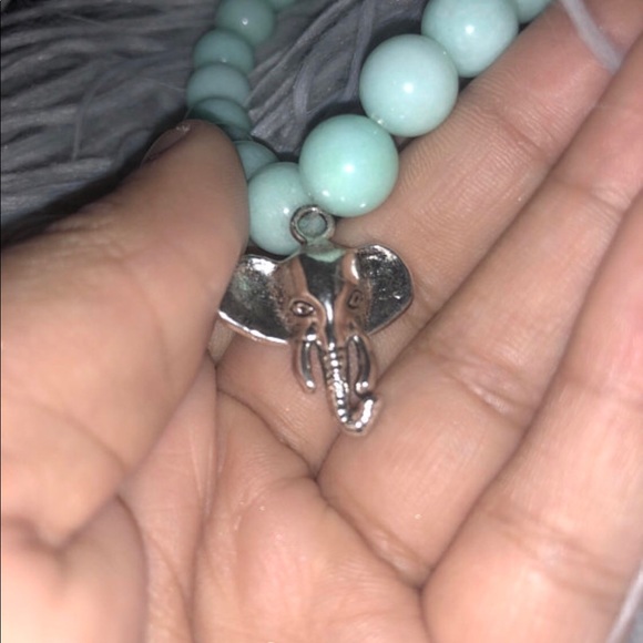 Marble elephant charm bracelet - Picture 3 of 3